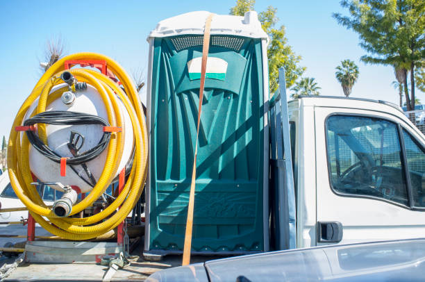 Porta potty delivery and setup in Eagle Lake, MN