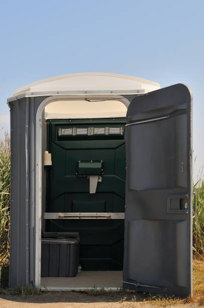 Best Porta potty delivery and setup  in Eagle Lake, MN